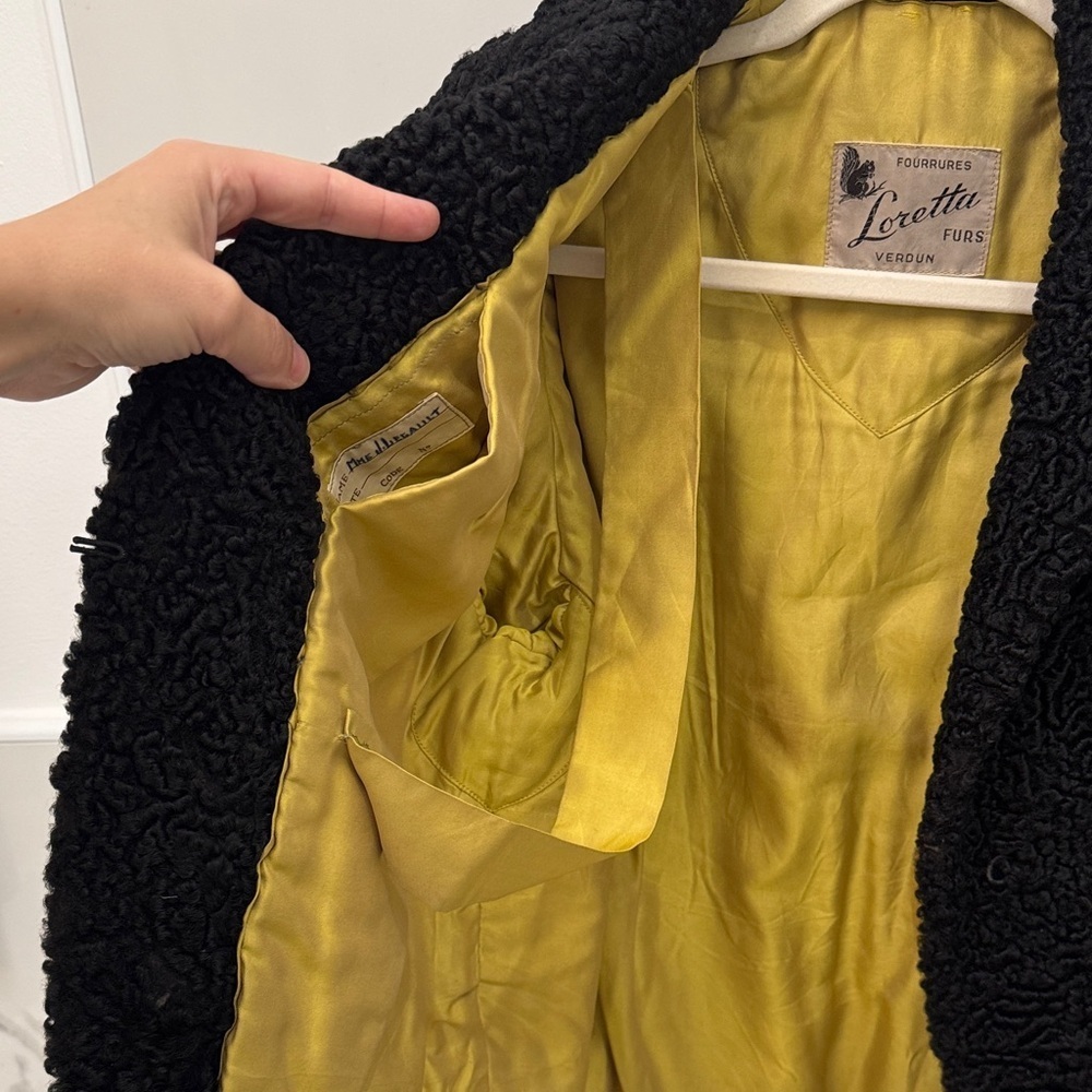 Vintage Black Fur Jacket with Yellow Silk Lining - Picture 4 of 8